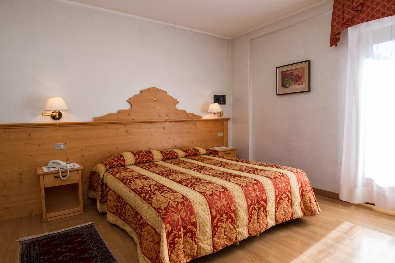 Hotel Al Prato เฟียรา ดี พรีเมียโร ภายนอก รูปภาพ
