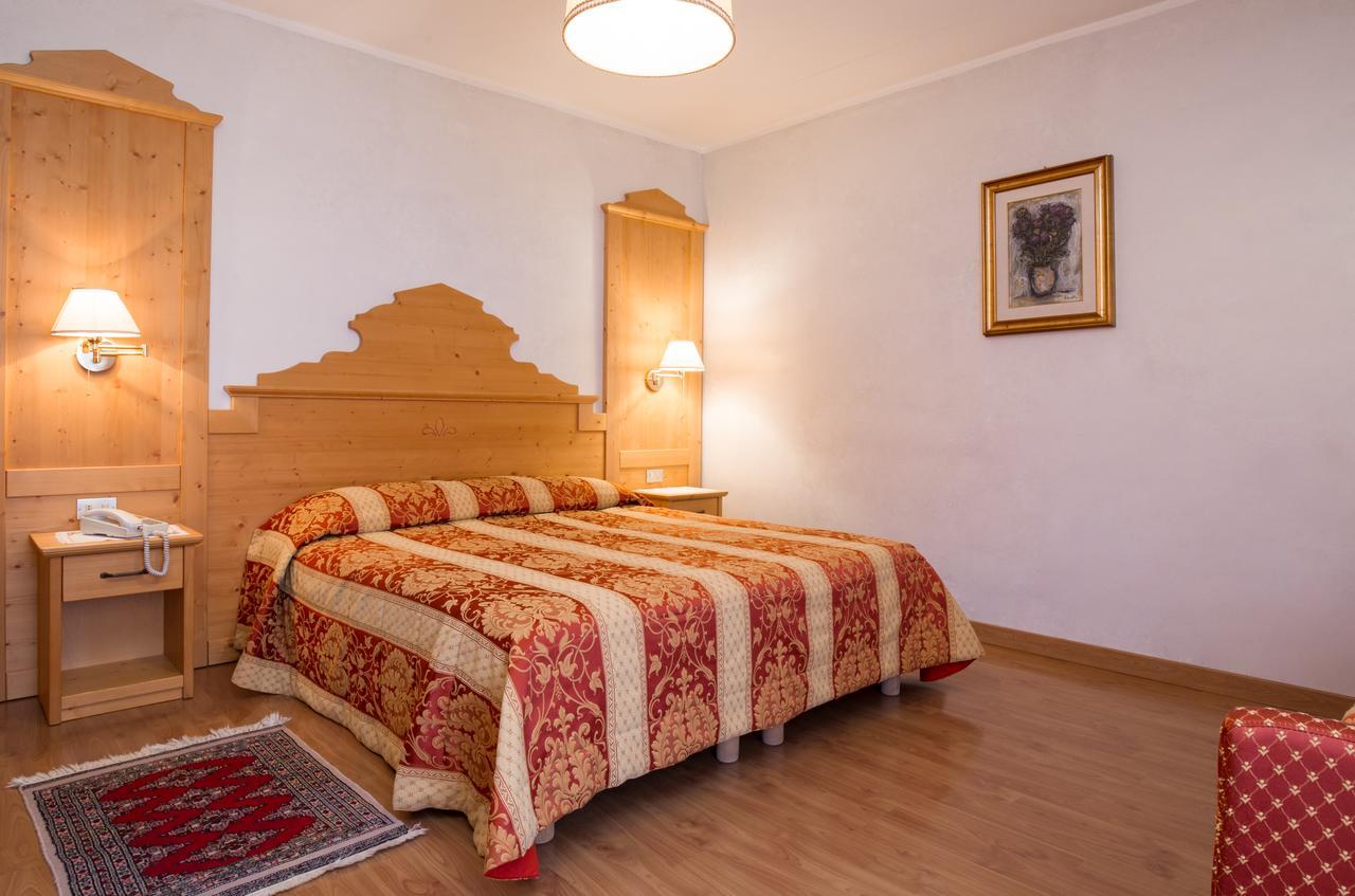 Hotel Al Prato เฟียรา ดี พรีเมียโร ภายนอก รูปภาพ