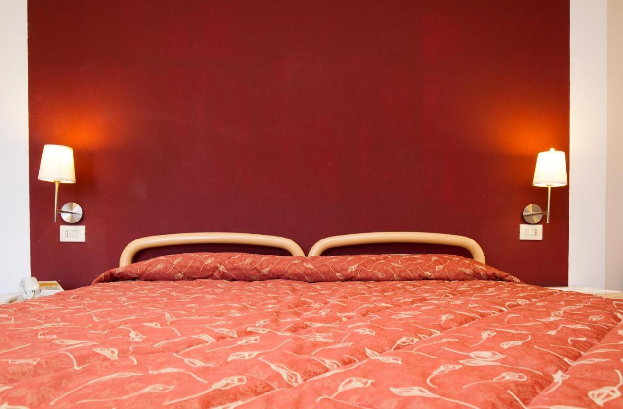 Hotel Al Prato เฟียรา ดี พรีเมียโร ภายนอก รูปภาพ